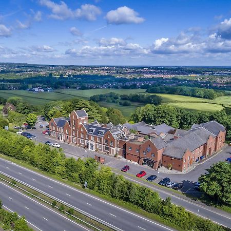 Hogs Back Hotel & Spa Nr Farnham Extérieur photo